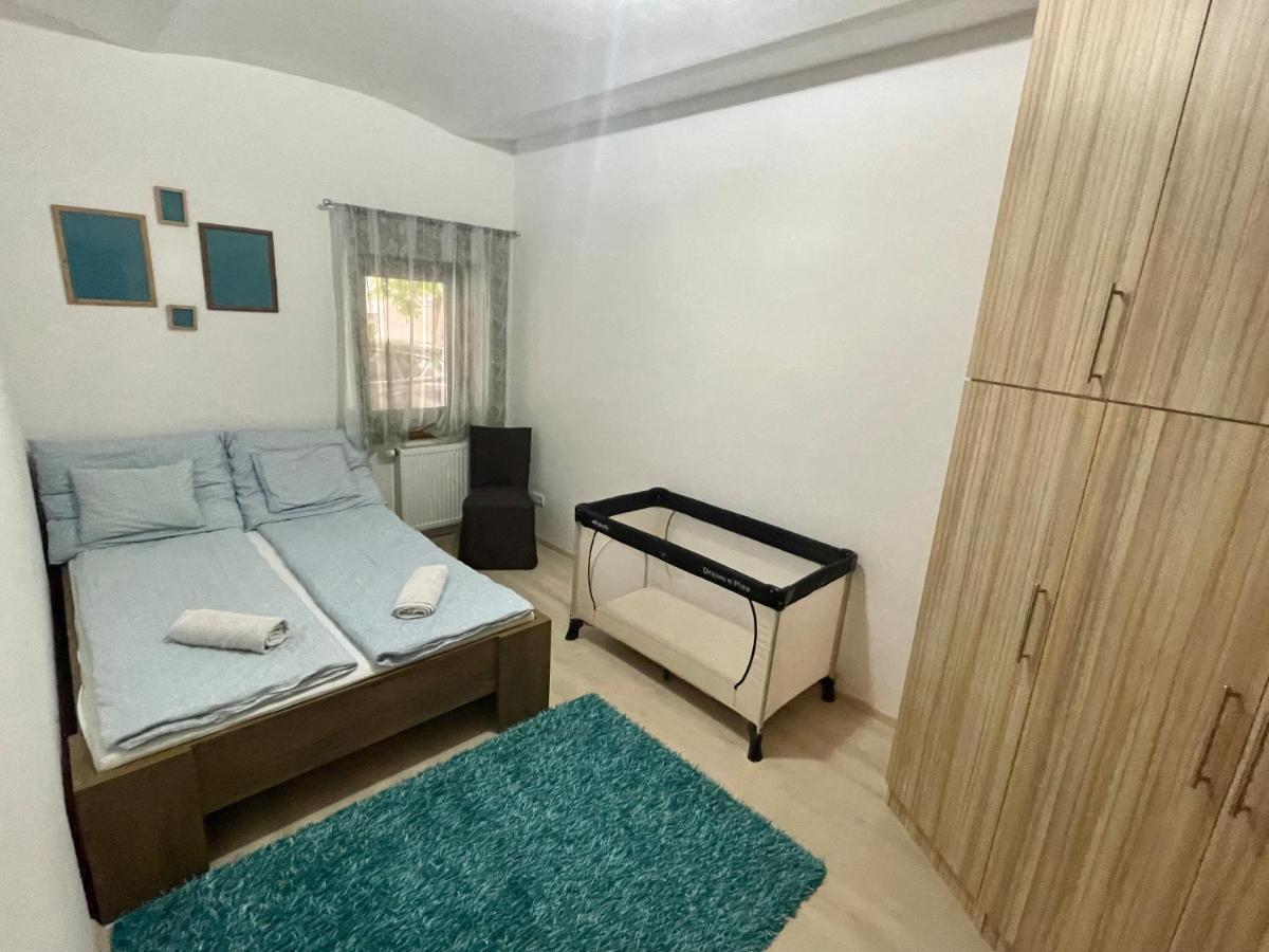 Arviz Apartman Szegedin Exterior foto