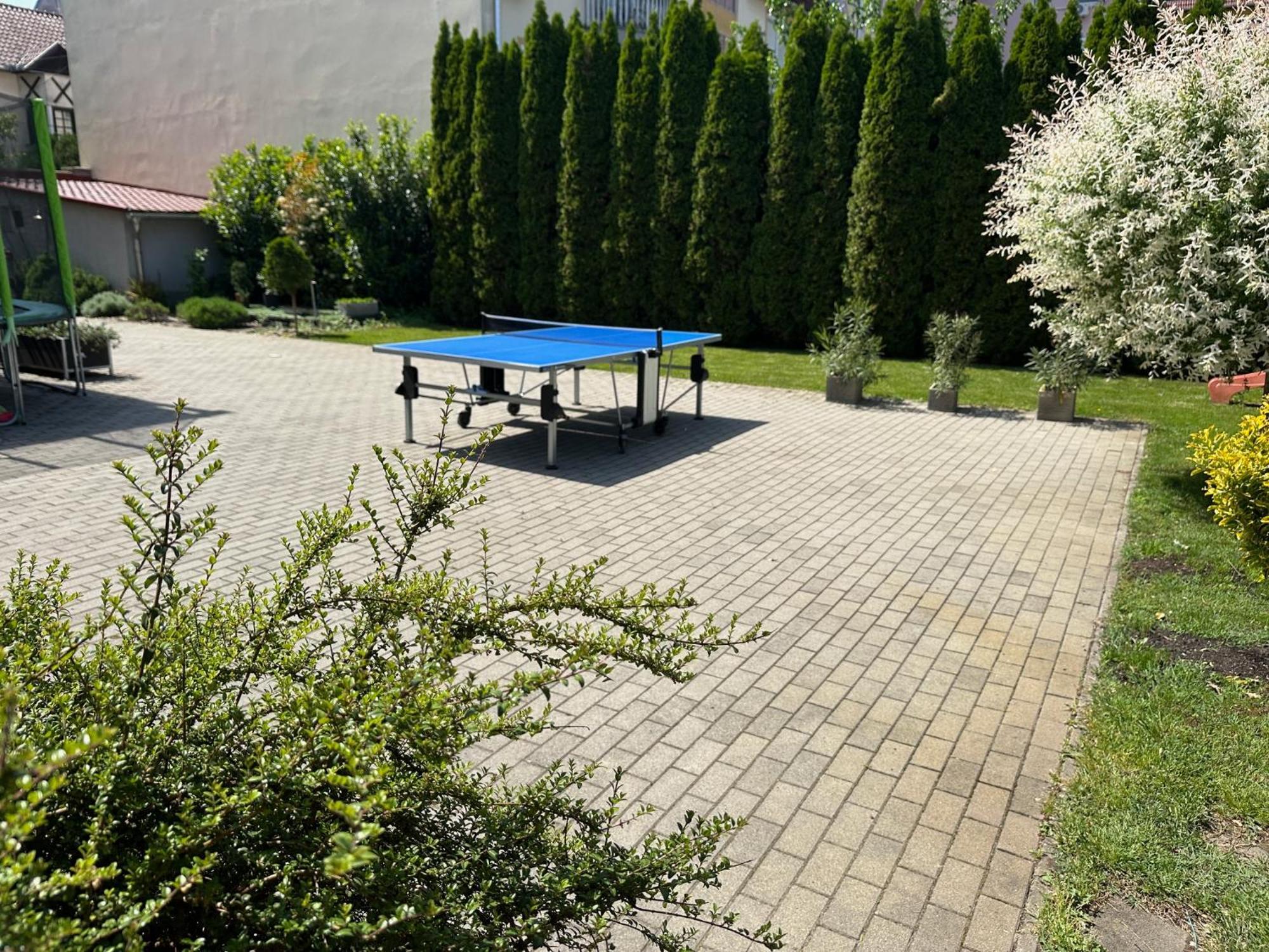 Arviz Apartman Szegedin Exterior foto