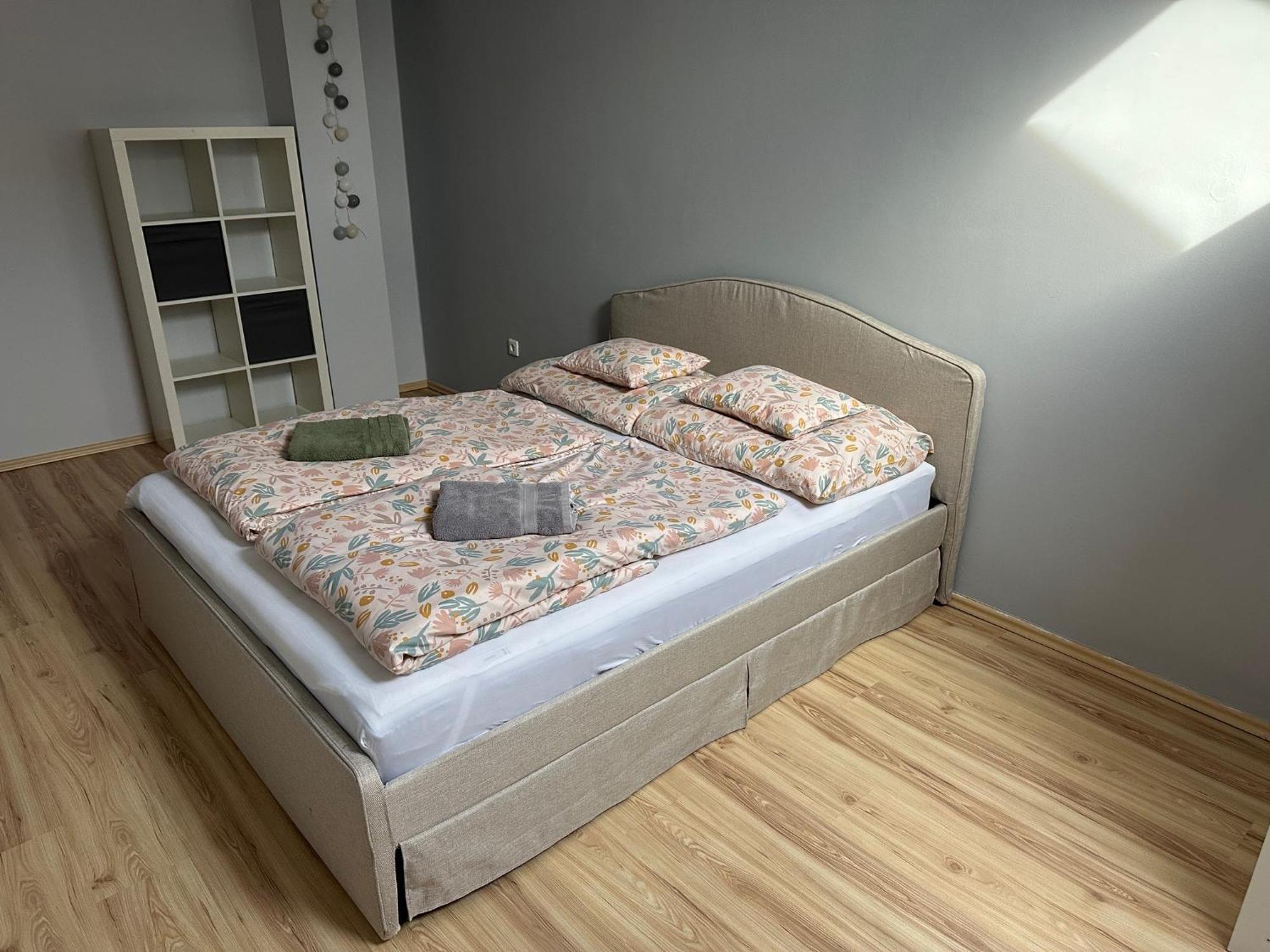 Arviz Apartman Szegedin Exterior foto