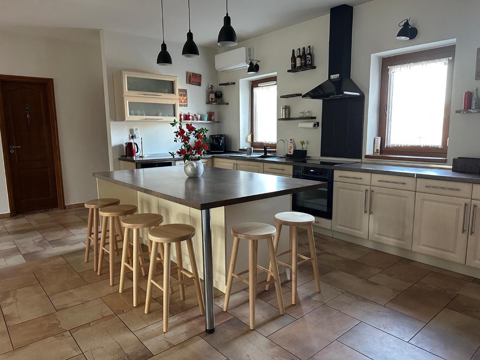 Arviz Apartman Szegedin Exterior foto
