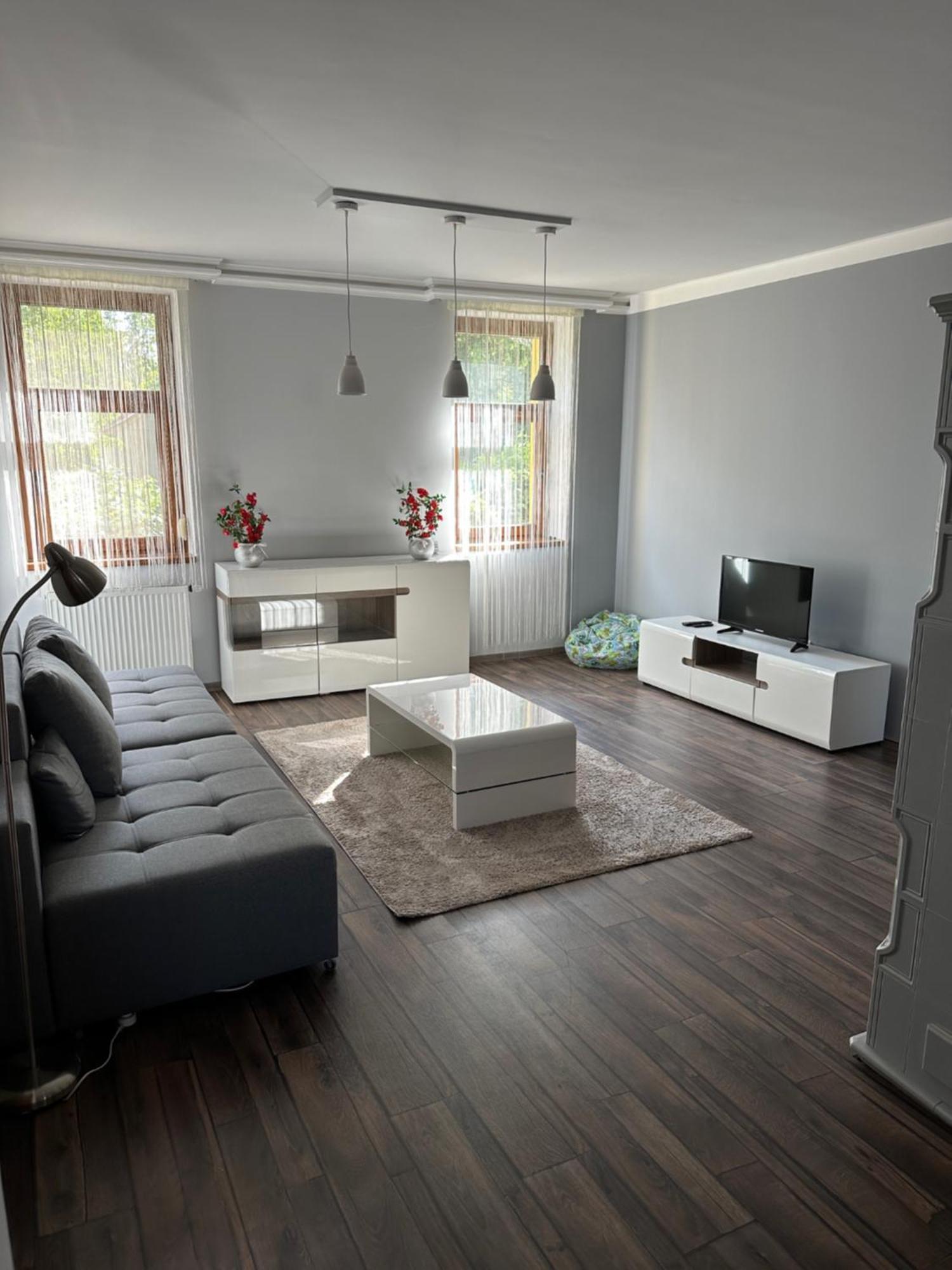 Arviz Apartman Szegedin Exterior foto