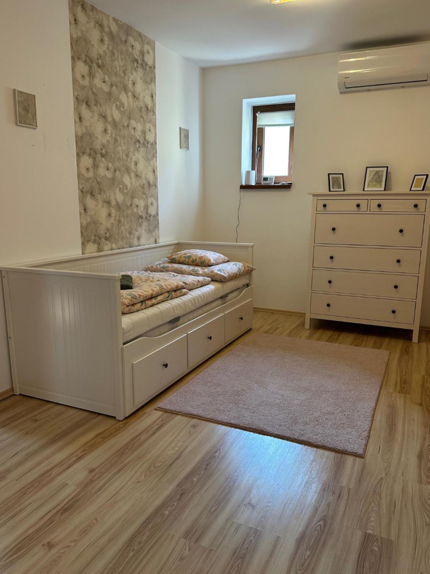 Arviz Apartman Szegedin Exterior foto