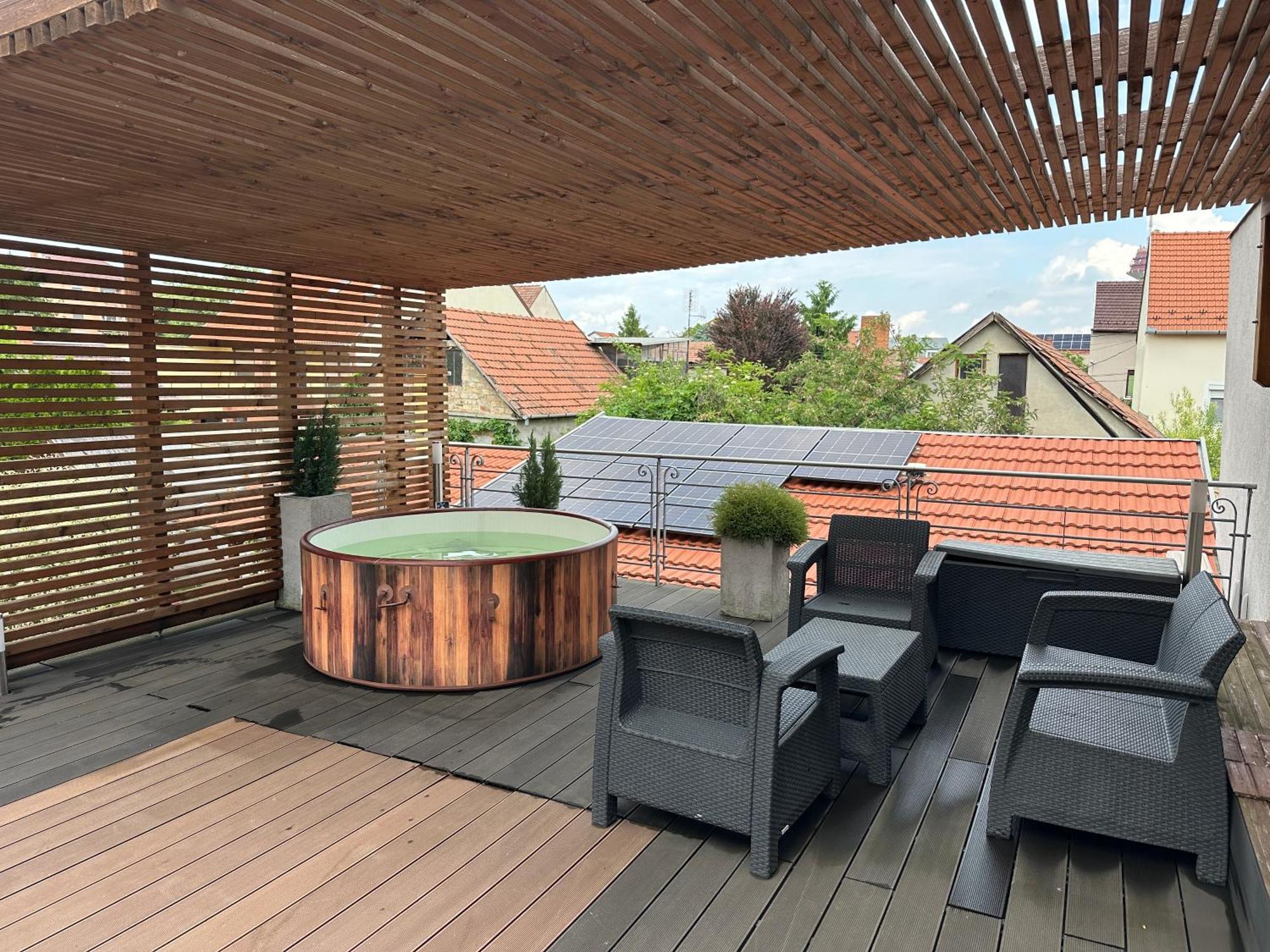 Arviz Apartman Szegedin Exterior foto